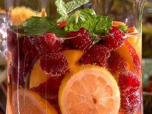 Raspberry_Iced_Tea_Punch_rb0101